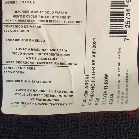 The Rolling Stones | Authentic Large Black & Red TOUR TM Mouth Fringed Blankets - Picture 3 of 8